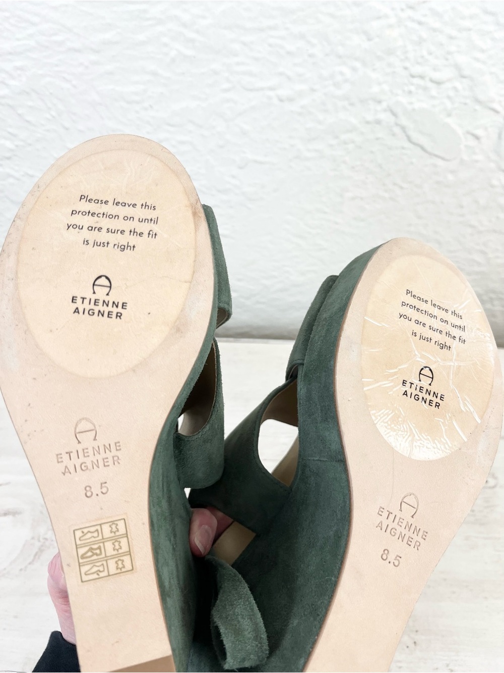 Etienne Aigner Wedge Heels Sandals Shoes Green Suede Tie Ankle 8.5 - Picture 13 of 15